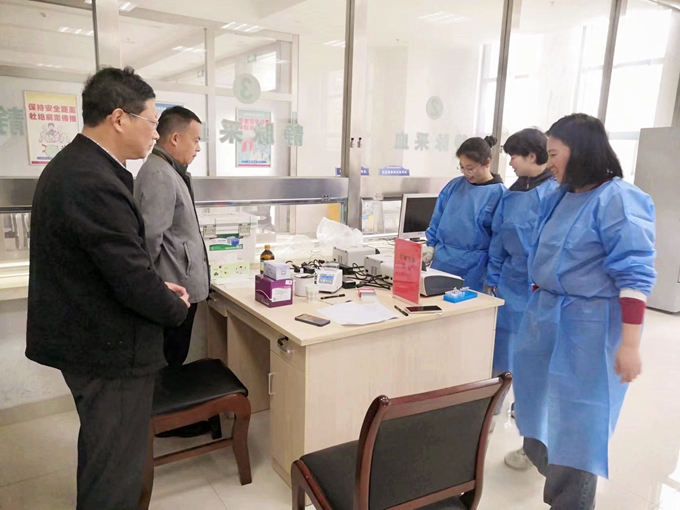 1682414271910998.jpg 扬州市钉螺集中解剖工作在邮顺利开展图片1.jpg