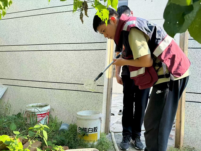 清积水、防蚊虫、护健康——仪征市开展伊蚊布雷图指数监测1.jpg